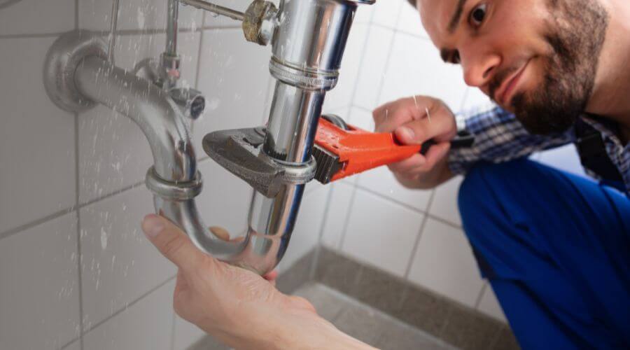 Expert burst pipe repair services in Perry, AR
